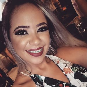 Meet your Posher, Thais